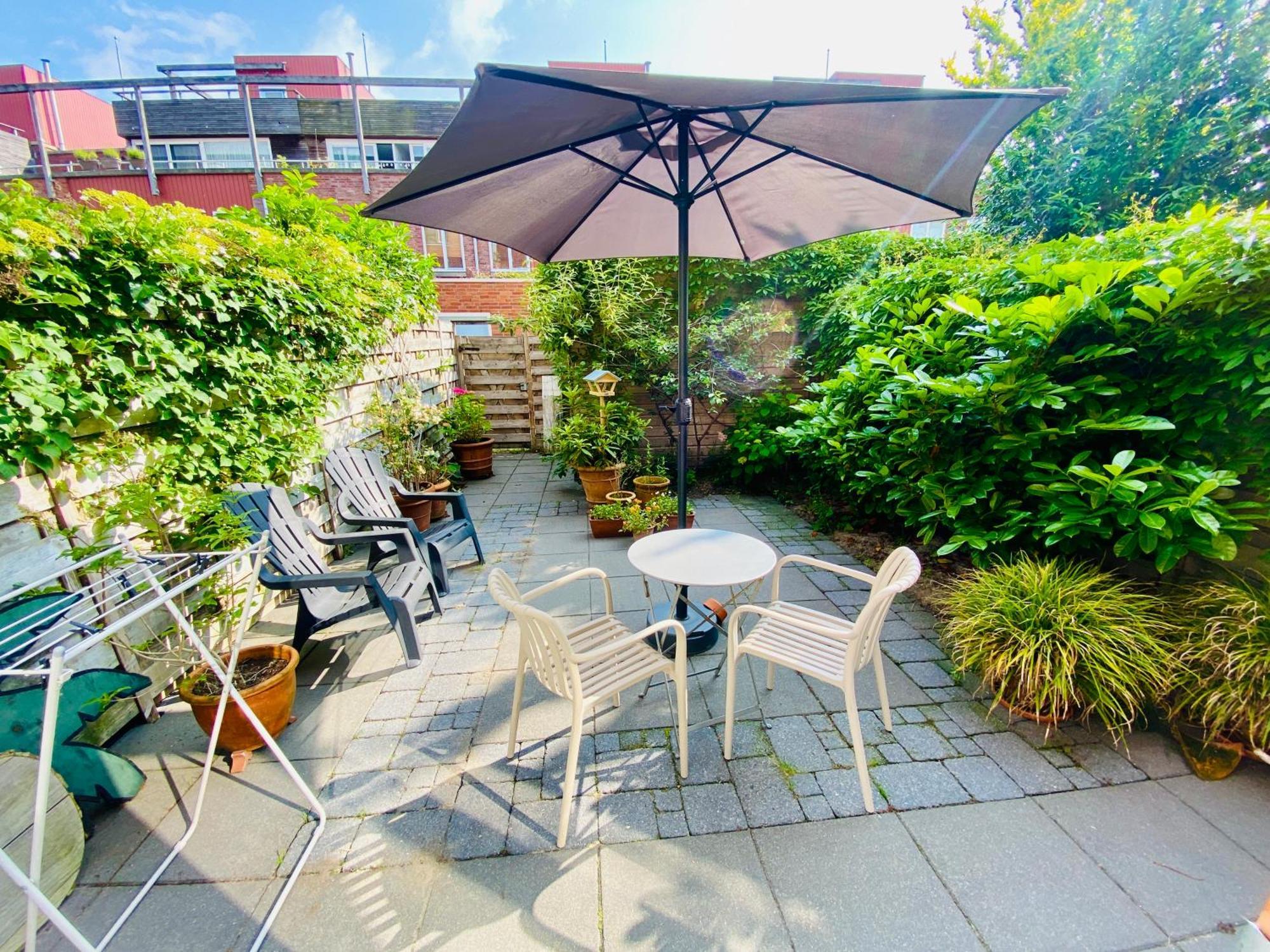 Private Studio With Free Car Parking Amsterdam Exterior photo